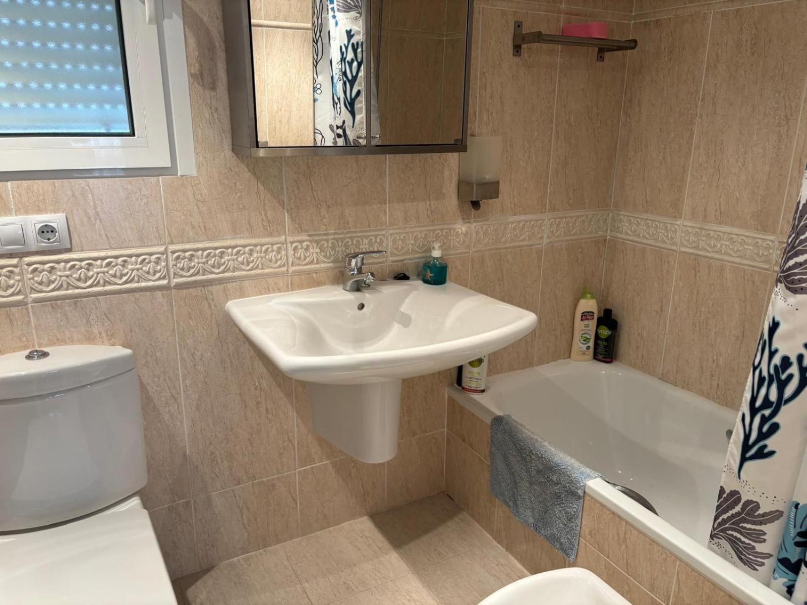 170 Medina Molins A-1 Appartement *